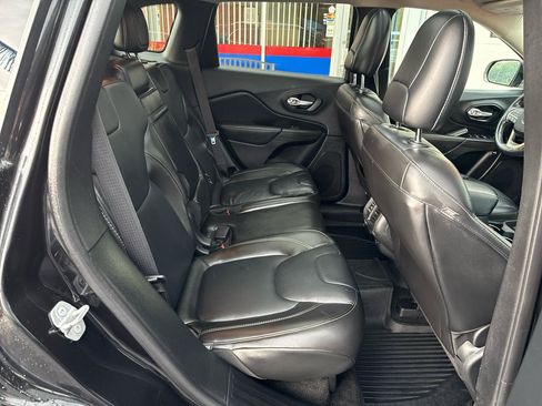 Used 2015 Jeep Cherokee Limited AWD/4WD image 26