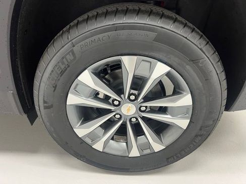 New 2026 Chevrolet Equinox LT w/ Safety and Technology Package AWD/4WD image 5