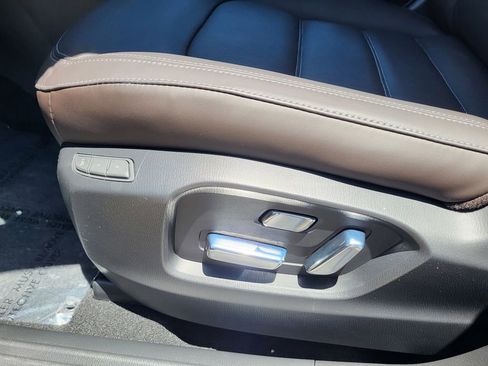 Used 2025 MAZDA CX-5 Signature image 10