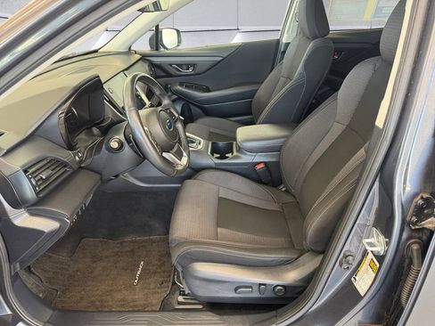 Used 2024 Subaru Outback Premium image 7