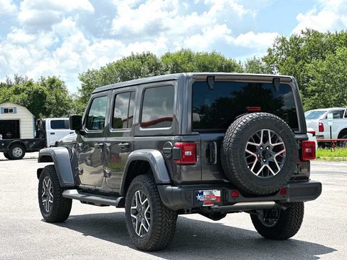 New 2026 Jeep Wrangler Unlimited Sahara AWD/4WD image 13