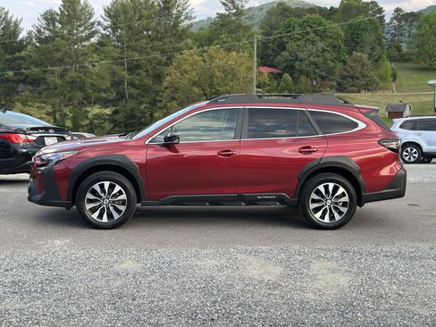 Used 2024 Subaru Outback Limited XT AWD/4WD image 6
