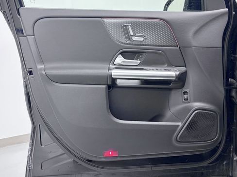 Certified 2025 Mercedes-Benz GLA 250 4MATIC image 16