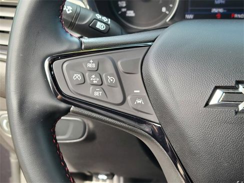 Used 2023 Chevrolet Equinox RS image 28