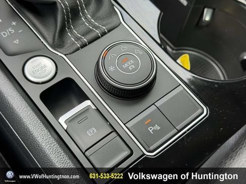 Certified 2023 Volkswagen Atlas SEL AWD/4WD image 33