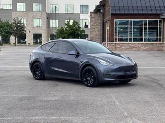 Used 2021 Tesla Model Y Long Range AWD/4WD video 1
