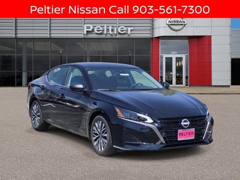 New 2026 Nissan Altima 2.5 SV FWD image 1