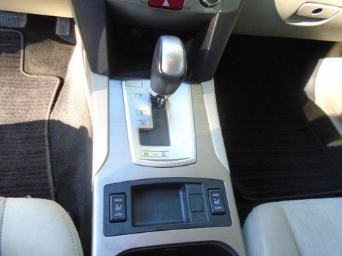 Used 2013 Subaru Legacy 2.5i Premium w/ All-Weather Pkg + Moonroof image 14