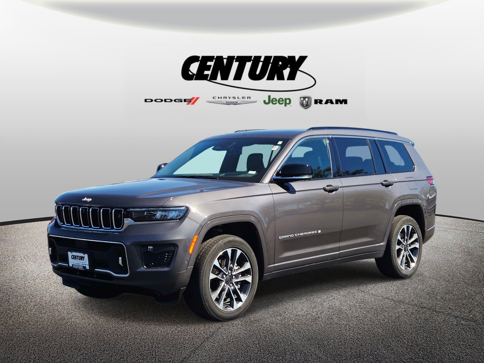 Used 2025 Jeep Grand Cherokee L Overland w/ Advanced Protech Group III AWD/4WD image 8