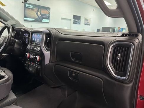 Used 2019 GMC Sierra 1500 SLE w/ X31 Off-Road Package AWD/4WD image 28