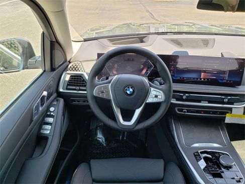 New 2026 BMW X7 xDrive40i image 14