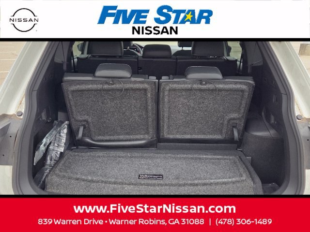 Used 2024 Volkswagen Tiguan SE R-Line FWD image 12