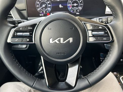 Certified 2025 Kia Seltos EX w/ EX Sunroof Package image 26