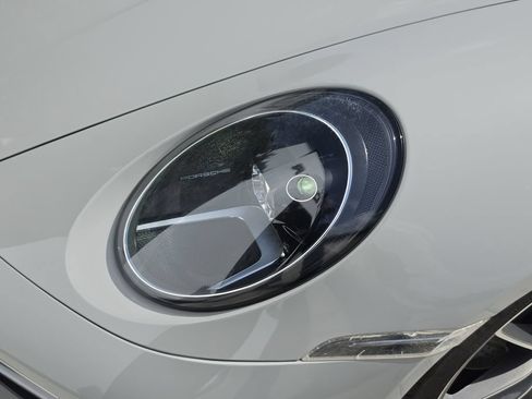 Used 2021 Porsche 911 Carrera image 9