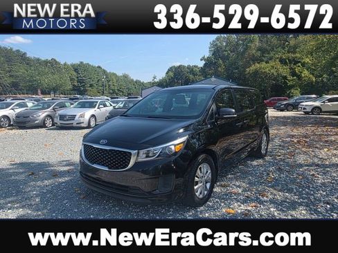 Used 2016 Kia Sedona L image 1