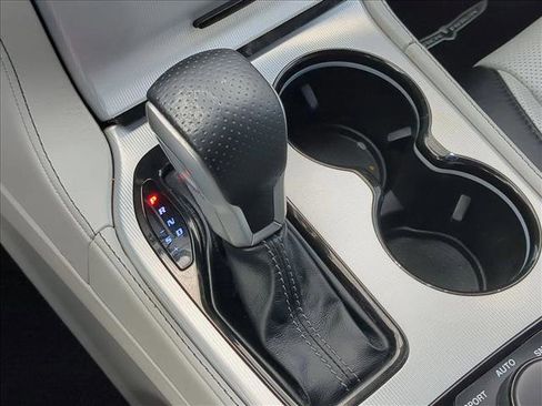 Used 2021 Jeep Grand Cherokee Trackhawk image 19