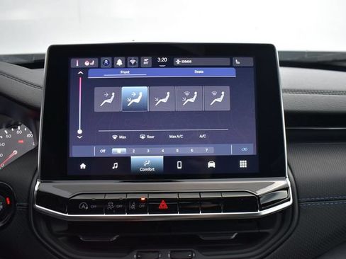 New 2026 Jeep Compass Latitude AWD/4WD image 21