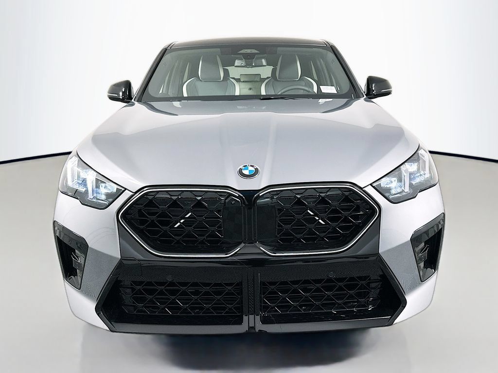 Used 2026 BMW X2 xDrive28i w/ Technology Package AWD/4WD image 2