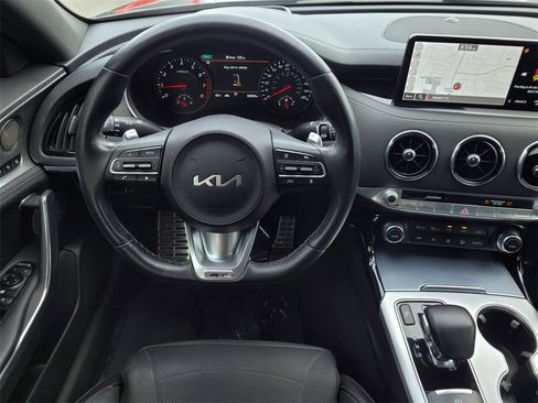 Used 2023 Kia Stinger GT2 image 15