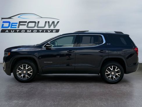 Used 2022 GMC Acadia SLE w/ LPO, Cargo Package AWD/4WD image 6