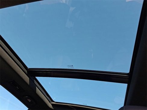 Used 2020 Cadillac XT6 Premium Luxury image 14