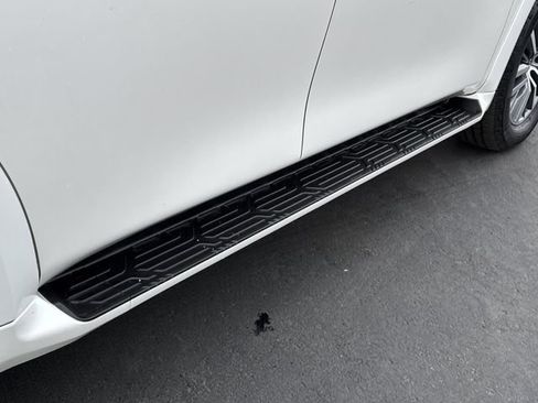 Used 2023 Nissan Armada SL w/ Cargo Package image 22