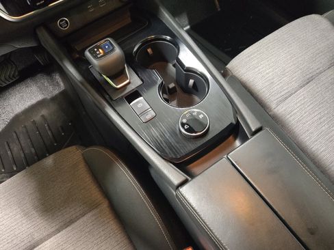 Used 2021 Nissan Rogue SV AWD/4WD image 26