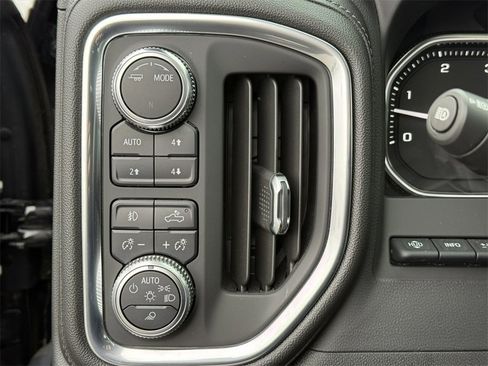 Certified 2021 GMC Sierra 2500 Denali w/ Denali Black Diamond Edition image 19