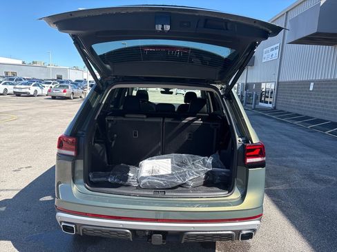 New 2026 Volkswagen Atlas Peak Edition AWD/4WD image 22
