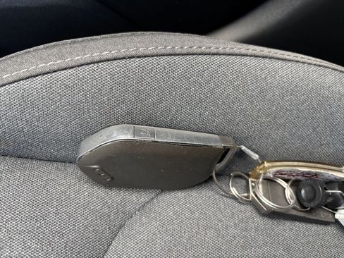 Used 2025 Kia K4 LXS image 18