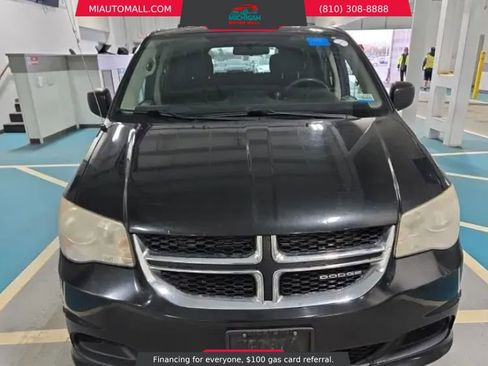 Used 2011 Dodge Grand Caravan Express image 4