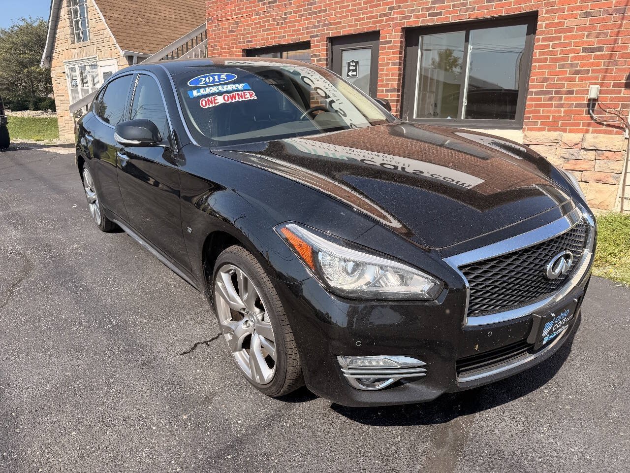 Used 2015 INFINITI Q70 L 3.7 w/ Deluxe Touring Package AWD/4WD image 2
