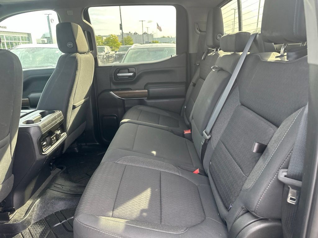 Used 2019 Chevrolet Silverado 1500 RST AWD/4WD image 38