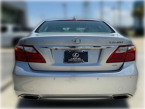 Used 2011 Lexus LS 460 AWD w/ Luxury Value Edition image 7
