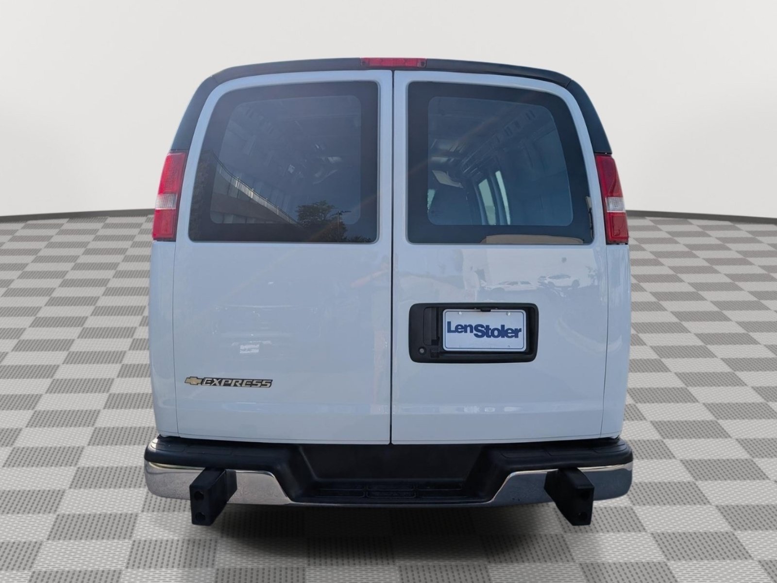 Used 2025 Chevrolet Express 2500 w/ Driver Convenience Package RWD image 4