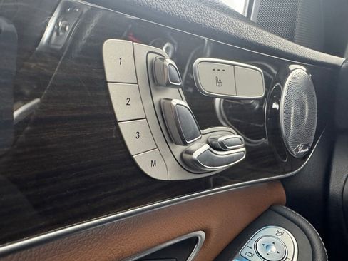 Used 2020 Mercedes-Benz C 300 Sedan image 31