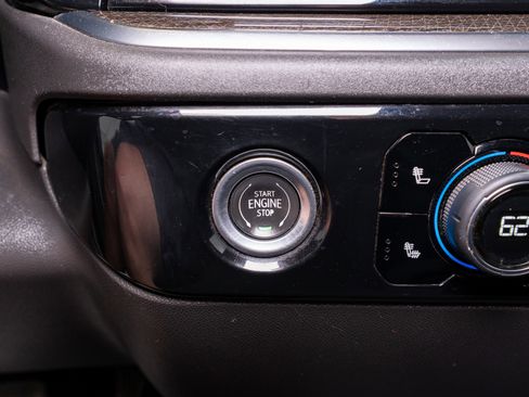 Used 2022 Chevrolet Silverado 1500 LT w/ Z71 Off-Road Package image 22