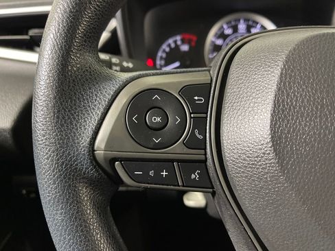 Used 2021 Toyota Corolla LE image 26