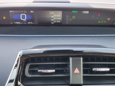 Certified 2022 Toyota Prius XLE AWD/4WD image 20