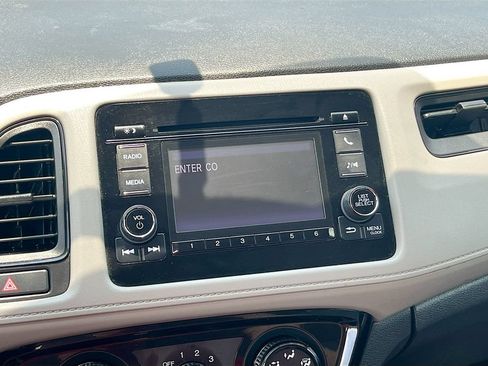 Used 2021 Honda HR-V LX image 14