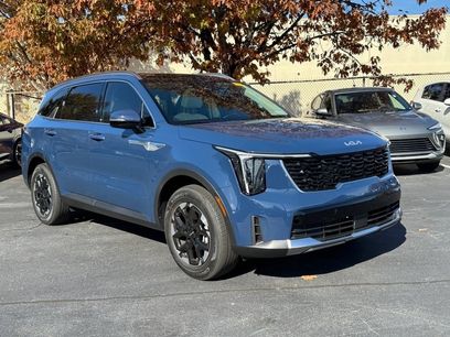 Used 2025 Kia Sorento S w/ Panoramic Sunroof Package