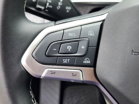 Used 2025 Volkswagen Tiguan S AWD/4WD image 21