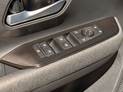 New 2026 Nissan Kicks SV FWD image 12