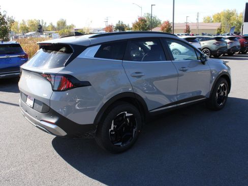 New 2026 Kia Sportage EX w/ EX Panoramic Sunroof Package image 4