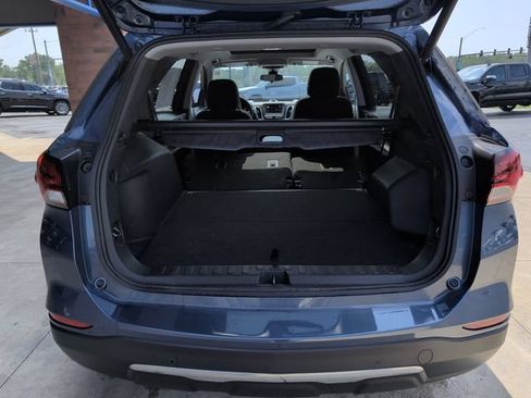 Used 2024 Chevrolet Equinox LT FWD image 22