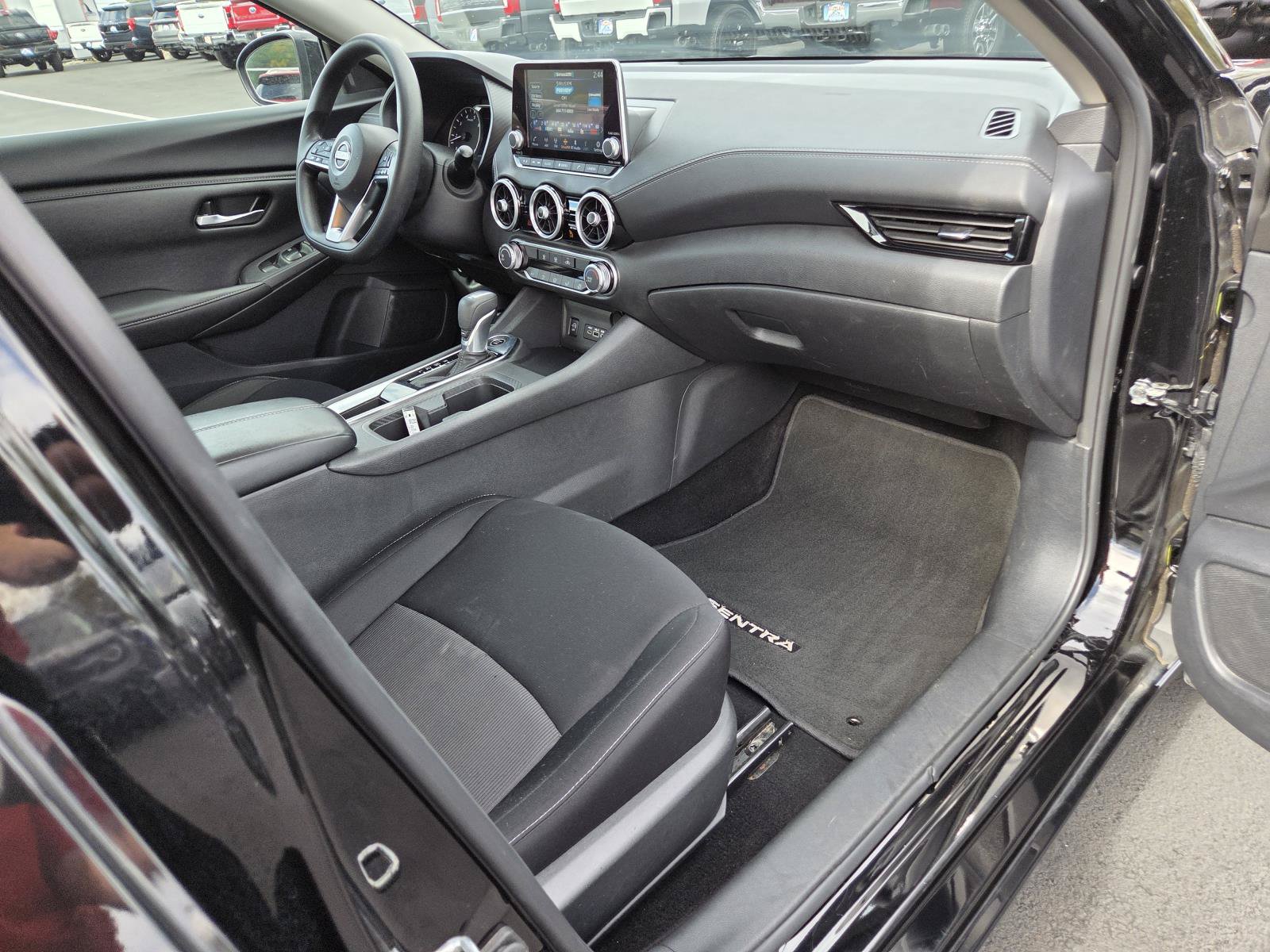 Used 2024 Nissan Sentra SV FWD image 21