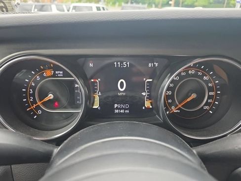 Used 2022 Jeep Wrangler Sport AWD/4WD image 8