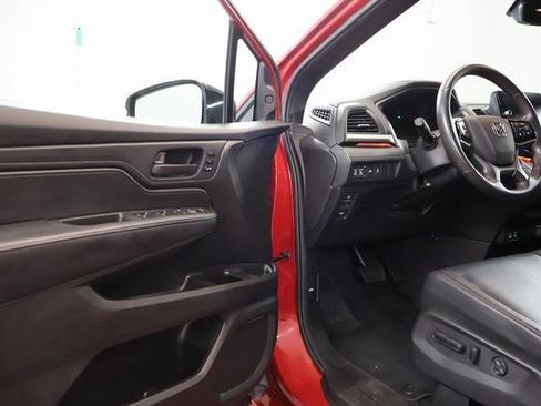 Used 2025 Honda Odyssey Sport-L image 9