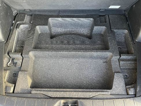 Used 2015 Subaru Forester 2.5i w/ Alloy Wheel Package AWD/4WD image 25
