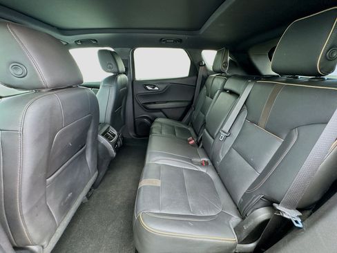 Used 2020 Chevrolet Blazer Premier w/ LPO, Black Grille Bar Package image 16